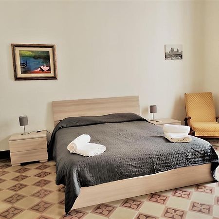 Residenza Diana- Ortigia Holidays Syrakusa Exteriör bild
