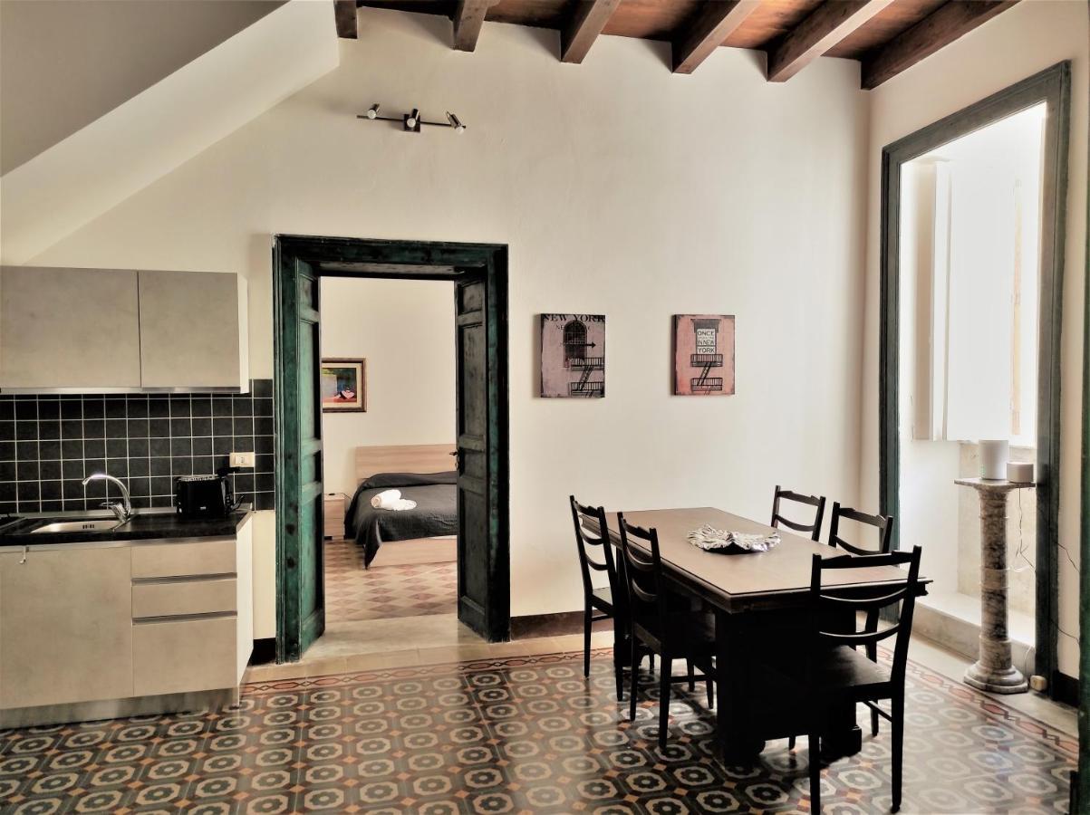 Residenza Diana- Ortigia Holidays Syrakusa Exteriör bild